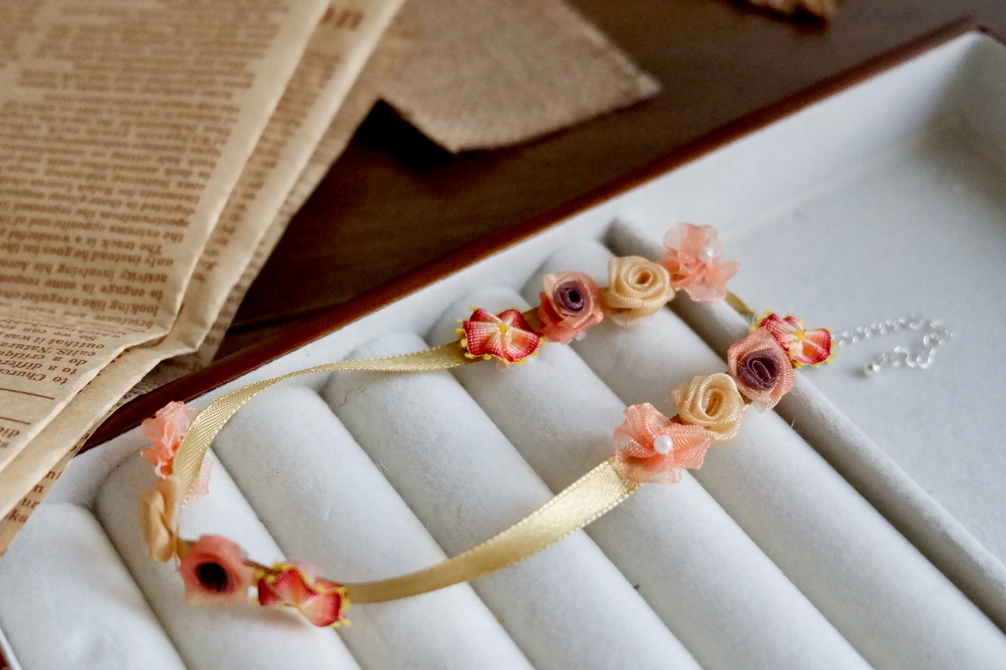 Ribbon Flower Shadow Choker